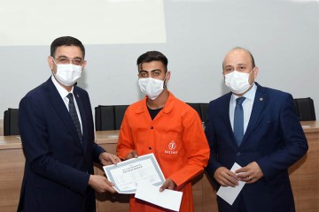 GASİMEP PROJESİ’NDE KALFALIK BELGESİ ALMAYA HAK KAZANAN ÖĞRENCİLER SERTİFİKALARINI ALDI